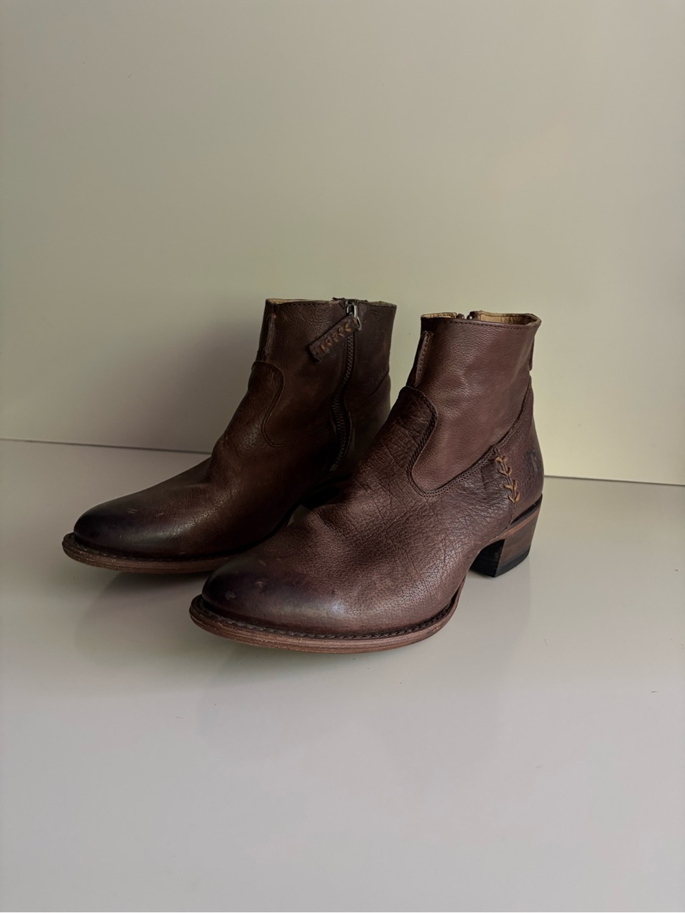 Frye Diana Stitch Brown Leather Ankle Boots Size 7